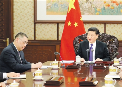 12月17日,国家主席习近平在中南海会见来京述职的澳门特别行政区行政长官崔世安。 12月17日,国家主席习近平在中南海会见来京述职的澳门特别行政区行政长官崔世安。