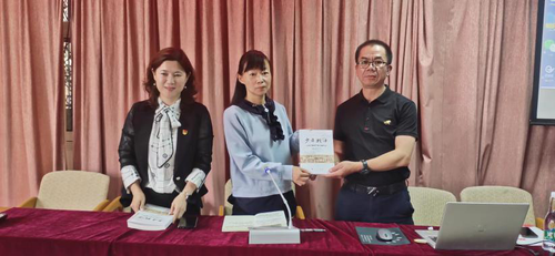 五华区委党史研究室进街道开展党史宣讲、赠阅党史书籍2